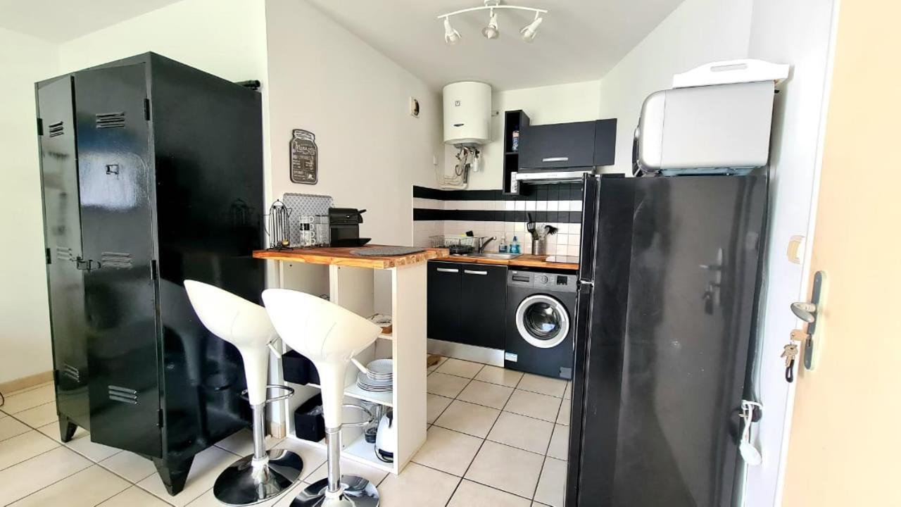 Studio Moderne, Centre-Ville, Au Calme, Parking Prive ลาโปเซซิยง ภายนอก รูปภาพ